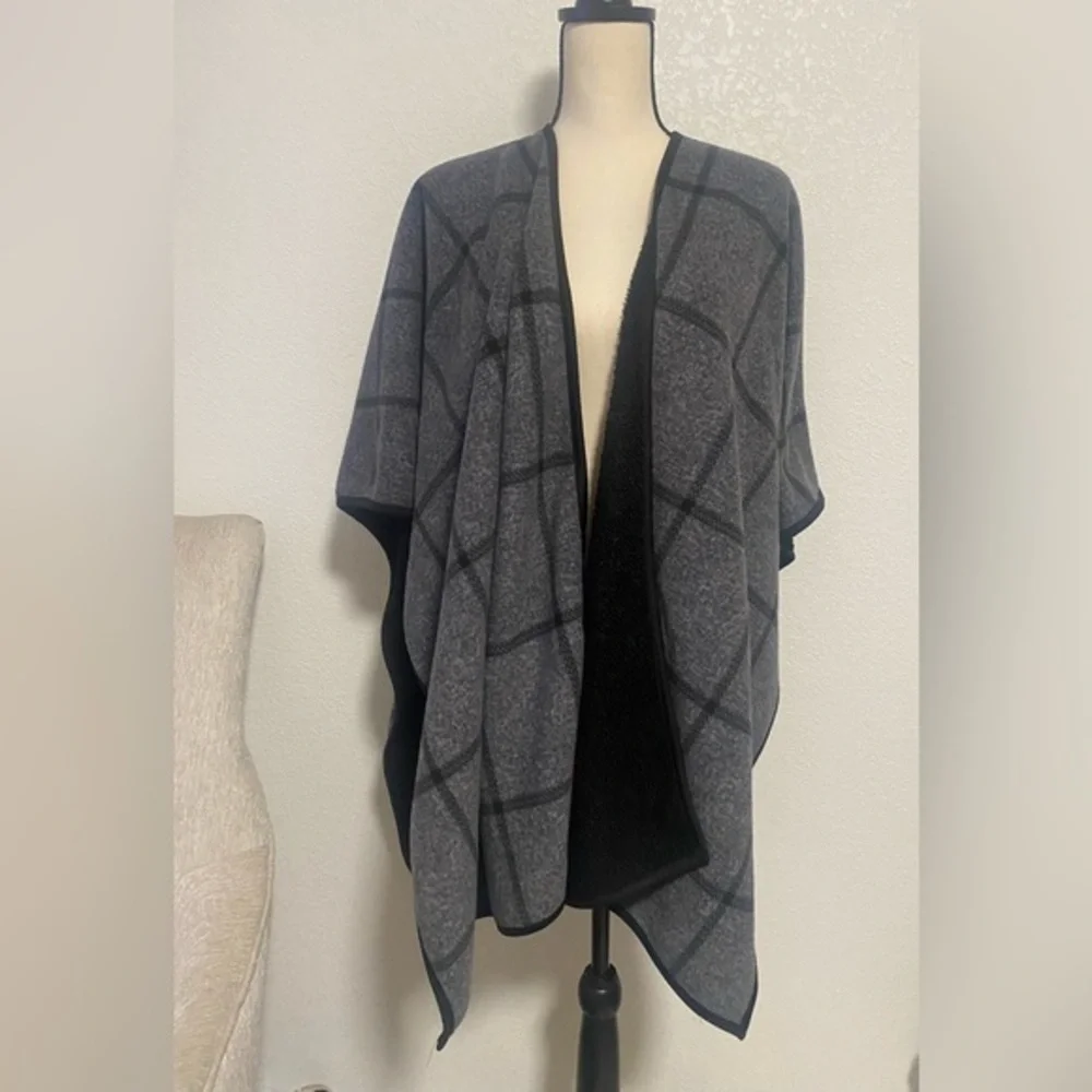 Ike Behar Reversible Wrap sweater - Picture 1 of 4